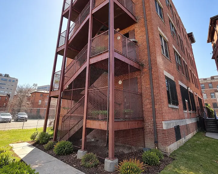 158 Seymour St — Photo 13