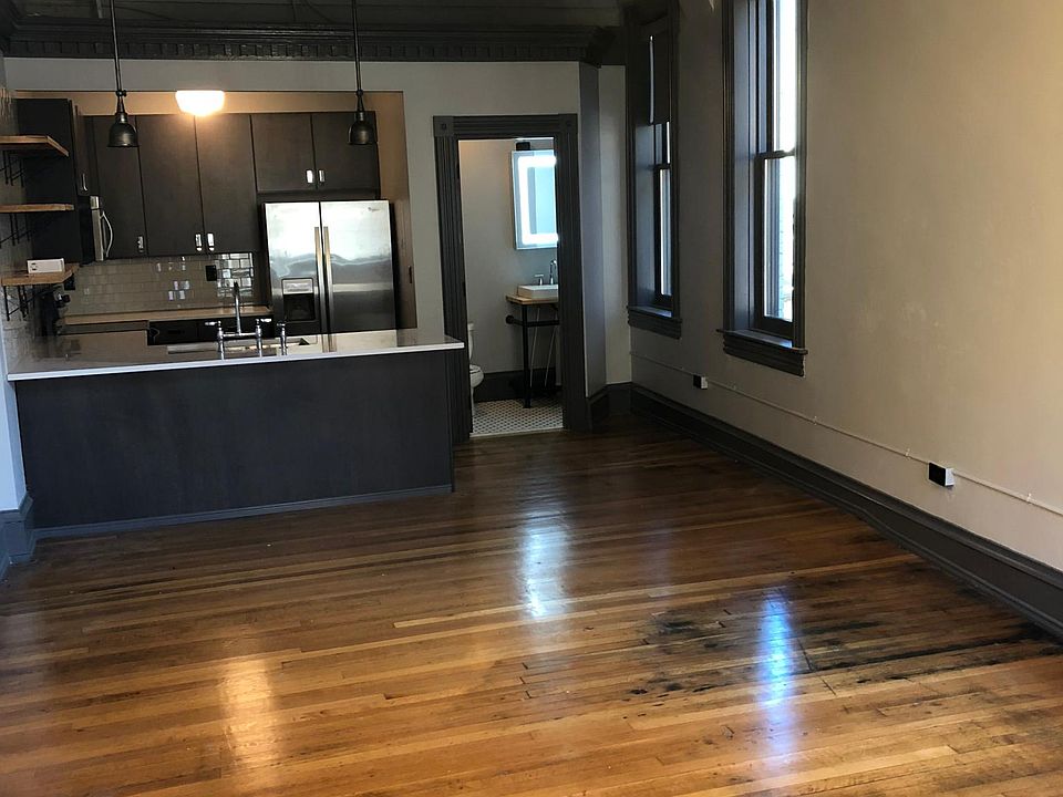 1st image of 151 Wall St