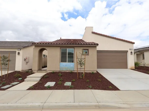 1577 Winding Sun Dr, Beaumont, CA 92223