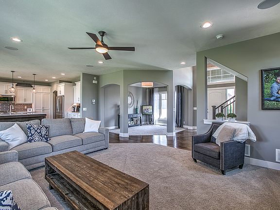 5th image of 18856 Alder Dr