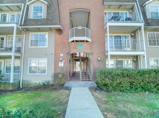 38 Garden Pl APT 143, Edgewater, NJ 07020