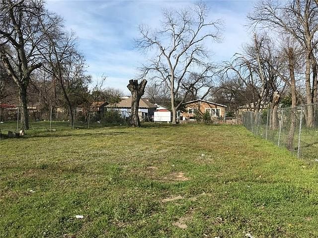 1st image of 1919 Pueblo St