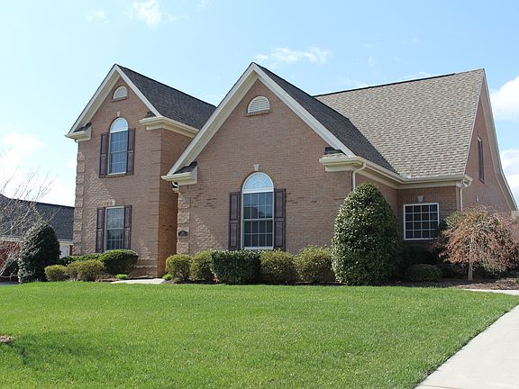 3rd image of 292 Leeward Way