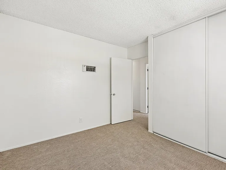 The Carlton Ridge Apartments — Photo 50