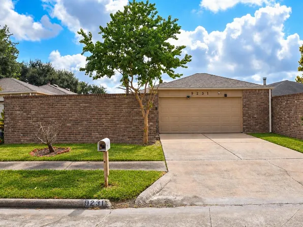 9231 Homeland Dr, Houston, TX 77083