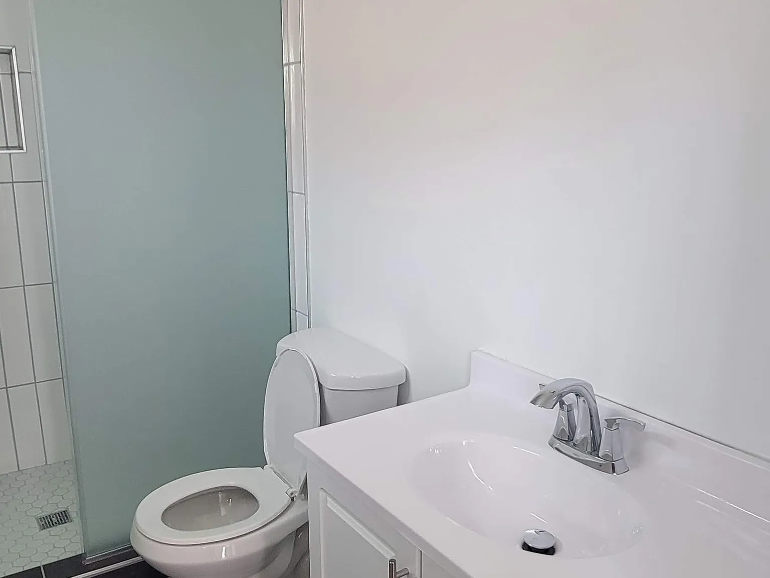1 bed, 600 sqft, $1,900 — Photo 2