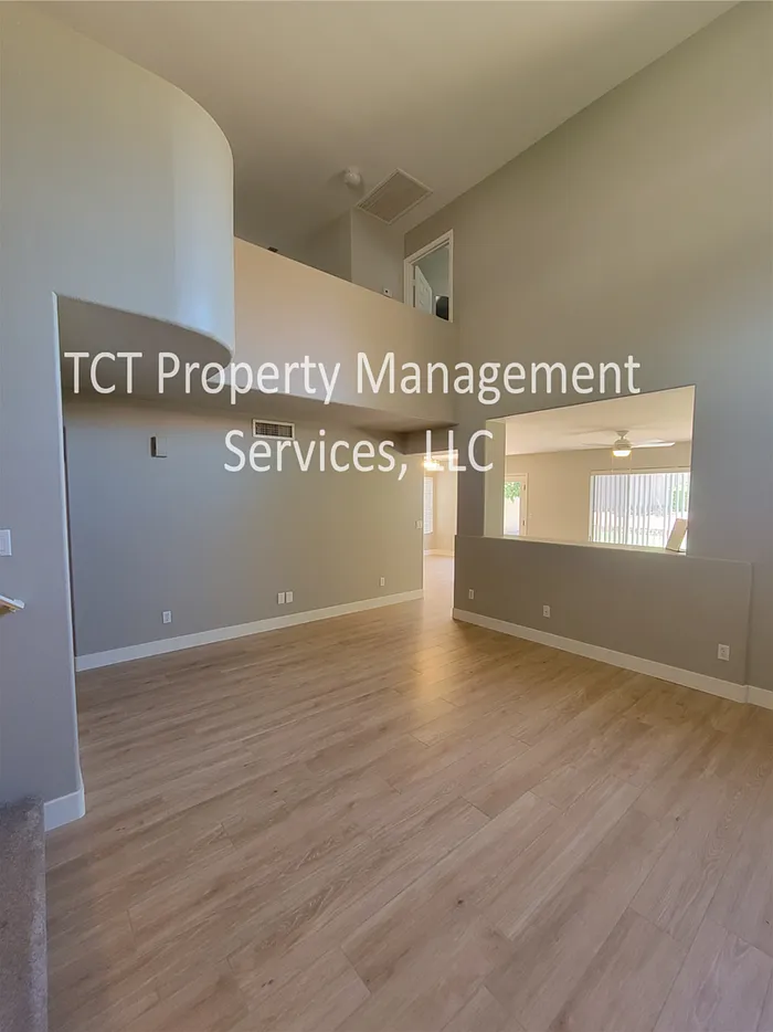 3 bed, 2.5 bath, 1881 sqft, $2,695 — Photo 3