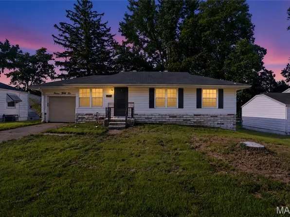 1232 Addison Dr, Saint Louis, MO 63137