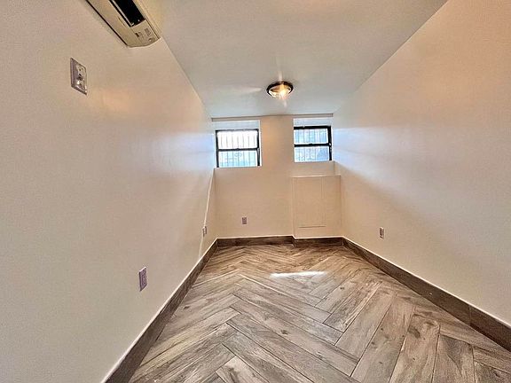 4th image of 129 Putnam Ave #1A
