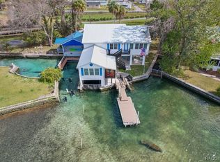 252 NE 2nd Ct, Crystal River, FL 34429