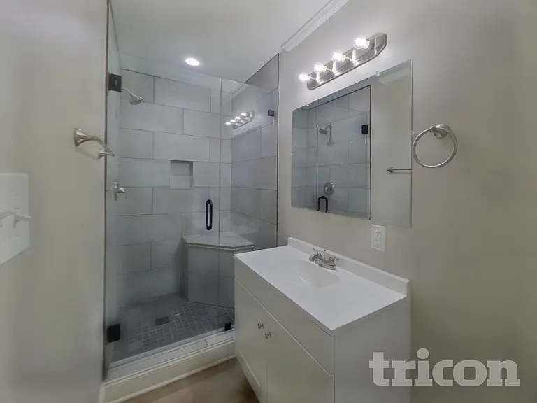 7511 Monroe Rd — Photo 10