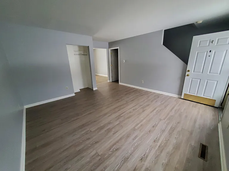 7297 Liggett St — Photo 3