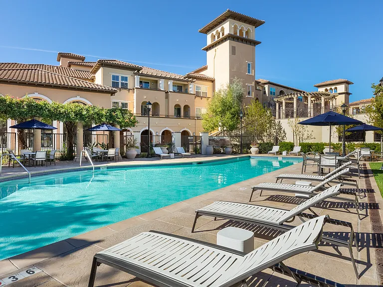Aventino — Photo 1