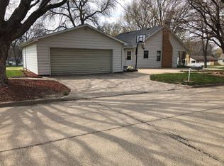 836 Ring St, Mapleton, IA 51034