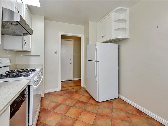 4th image of 2112 Fillmore St #2