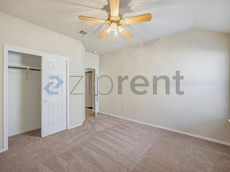 222 Noddy Rd — Photo 24