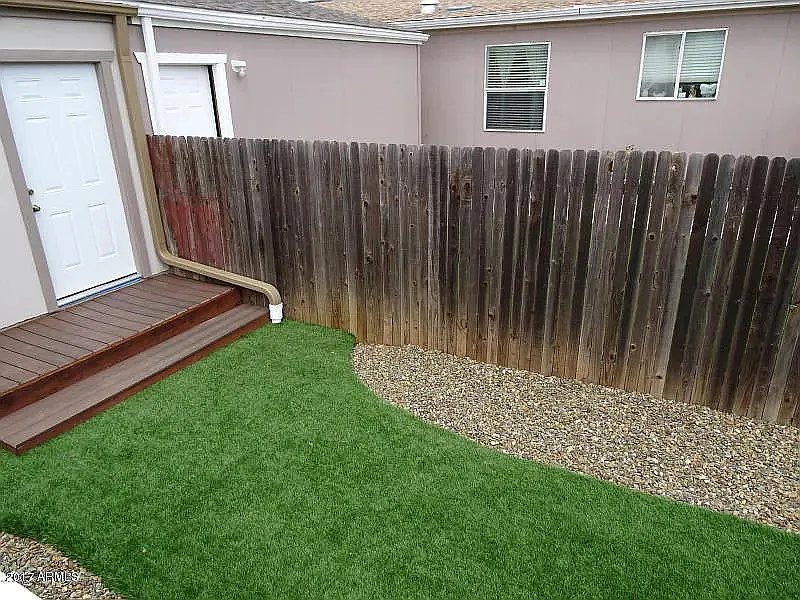4 bed, 1512 sqft, $2,300 — Photo 2