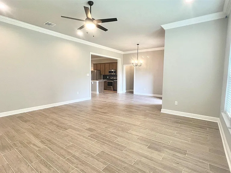 102 Jleigh Ln #J — Photo 7