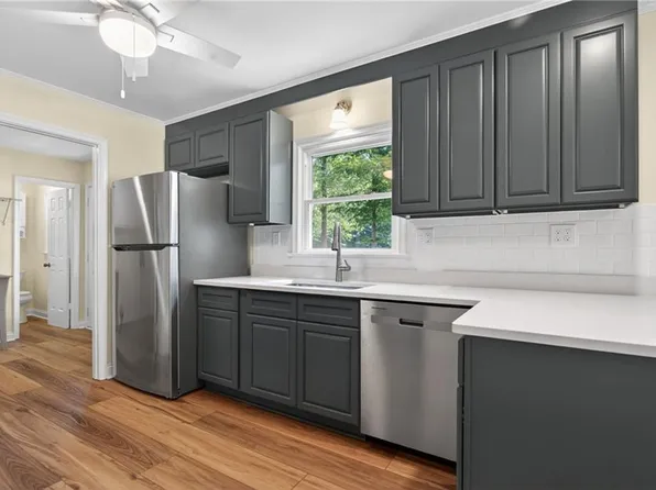686 Princess Anne Rd, Virginia Beach, VA 23457