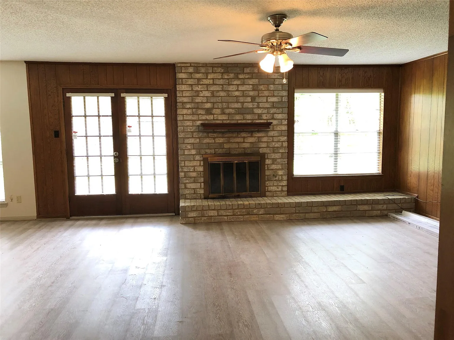 3 bed, 2.0 bath, 1699 sqft, $1,750 — Photo 4