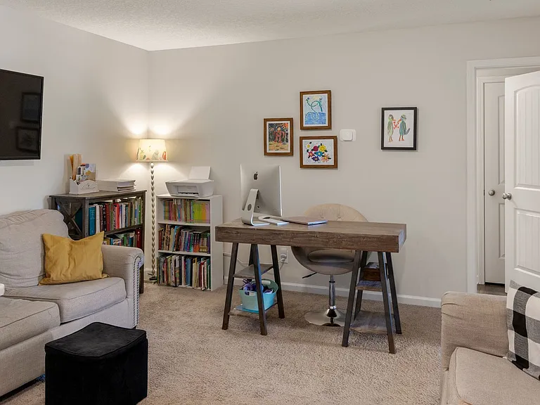 176 Courage Way — Photo 22