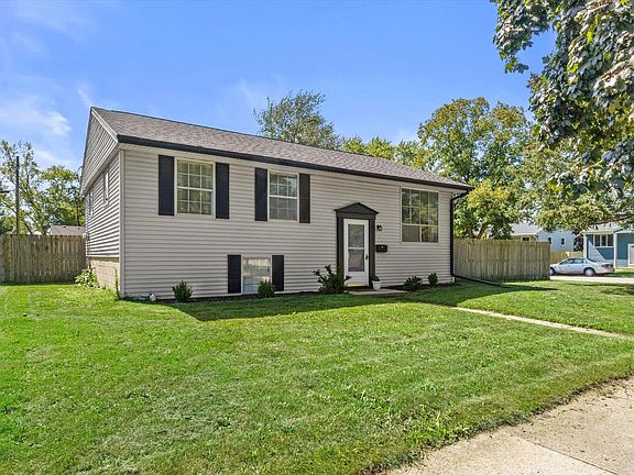 3rd image of 9525 Hulda DRIVE
