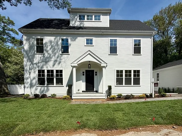 277 Brookline St #277, Needham, MA 02492