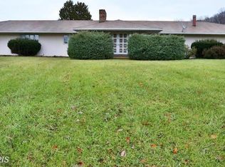 4567 Lakeside Ct, Marshall, VA 20115