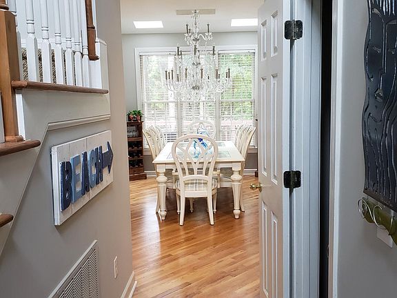 5th image of 3702 Sunningdale Way