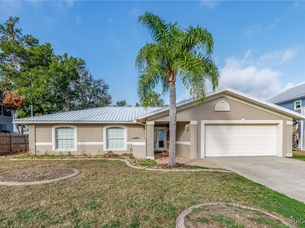 1810 NW 20th Ave, Crystal River, FL 34428