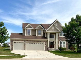 1333 Mamerow Ln W, Oconomowoc, WI 53066