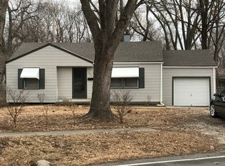 605 SE Green St, Lees Summit, MO 64063