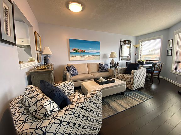 5th image of 10 Ellen St E #803