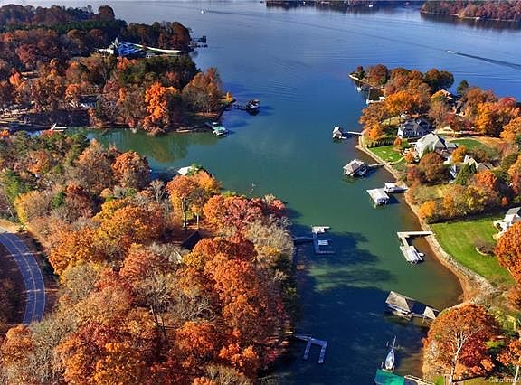 2nd image of 478 Lakeview Shores Loop