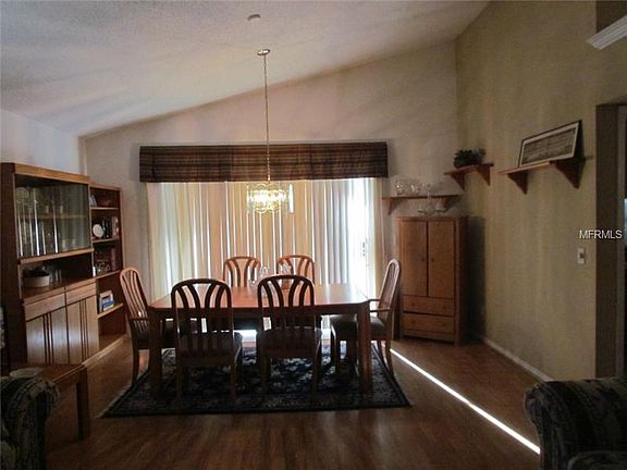 3rd image of 13334 Meadowlark Ln