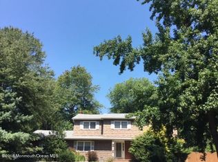 412 Union Hill Rd, Morganville, NJ 07751