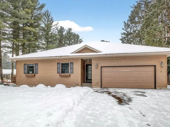 309 Tartan Place, Eau Claire, WI 54701