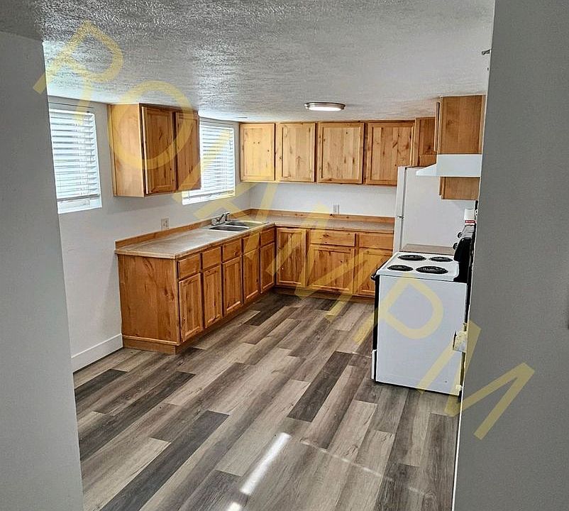 2nd image of 209 W 24th St APT 5