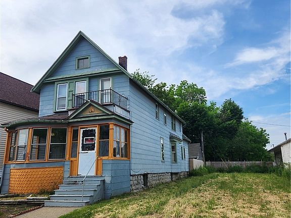 2nd image of 256 Auburn Ave