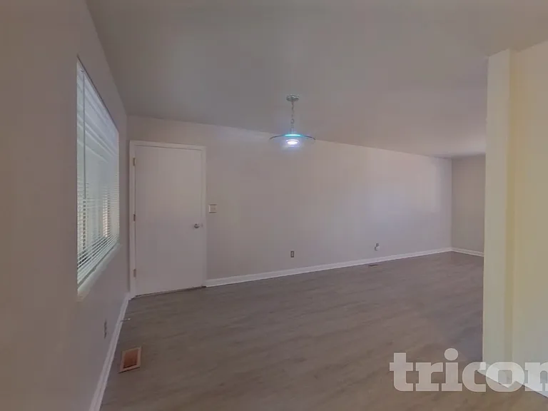 1338 Mears Dr — Photo 6