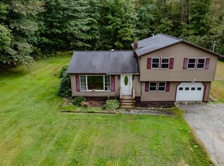 45 Canaan Rd, Clinton, ME 04927