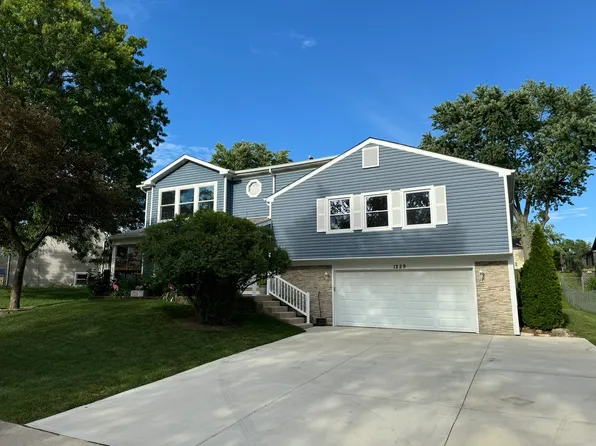 1229 Allison Ln, Schaumburg, IL 60194