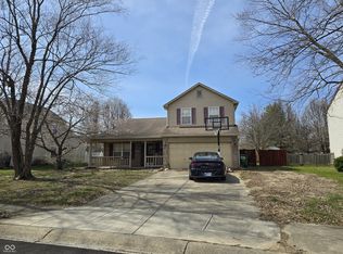 1130 N Threshing Ct, Cumberland, IN 46229