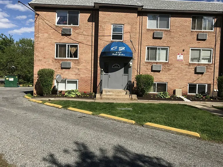 Renshaw Apartments — Photo 7