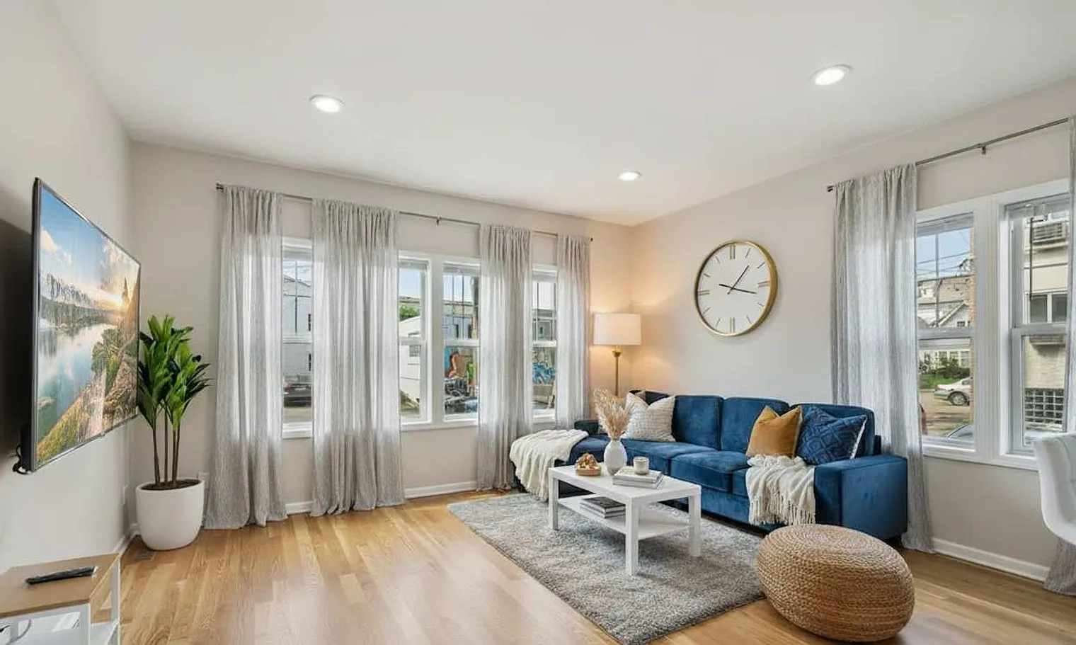 5 bed, 3.0 bath, 2088 sqft, $6,187 — Photo 1