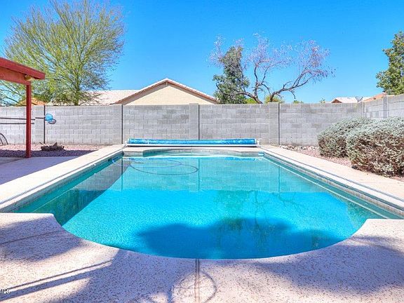 5th image of 2096 N Pebble Beach Dr