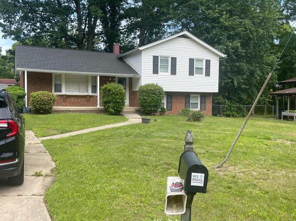 6837 Glenwood Ct