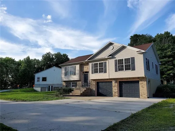 162 Brickyard Hill Rd, Ruffs Dale, PA 15679