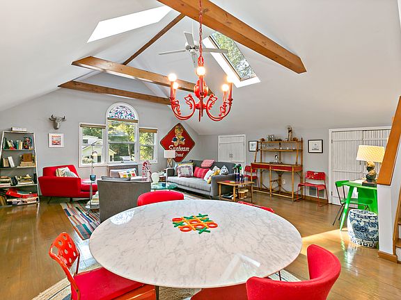 BillP-10 High Rd[Garage Apt] 02.JPG