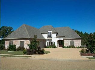 277 Lake Cir, Madison, MS 39110